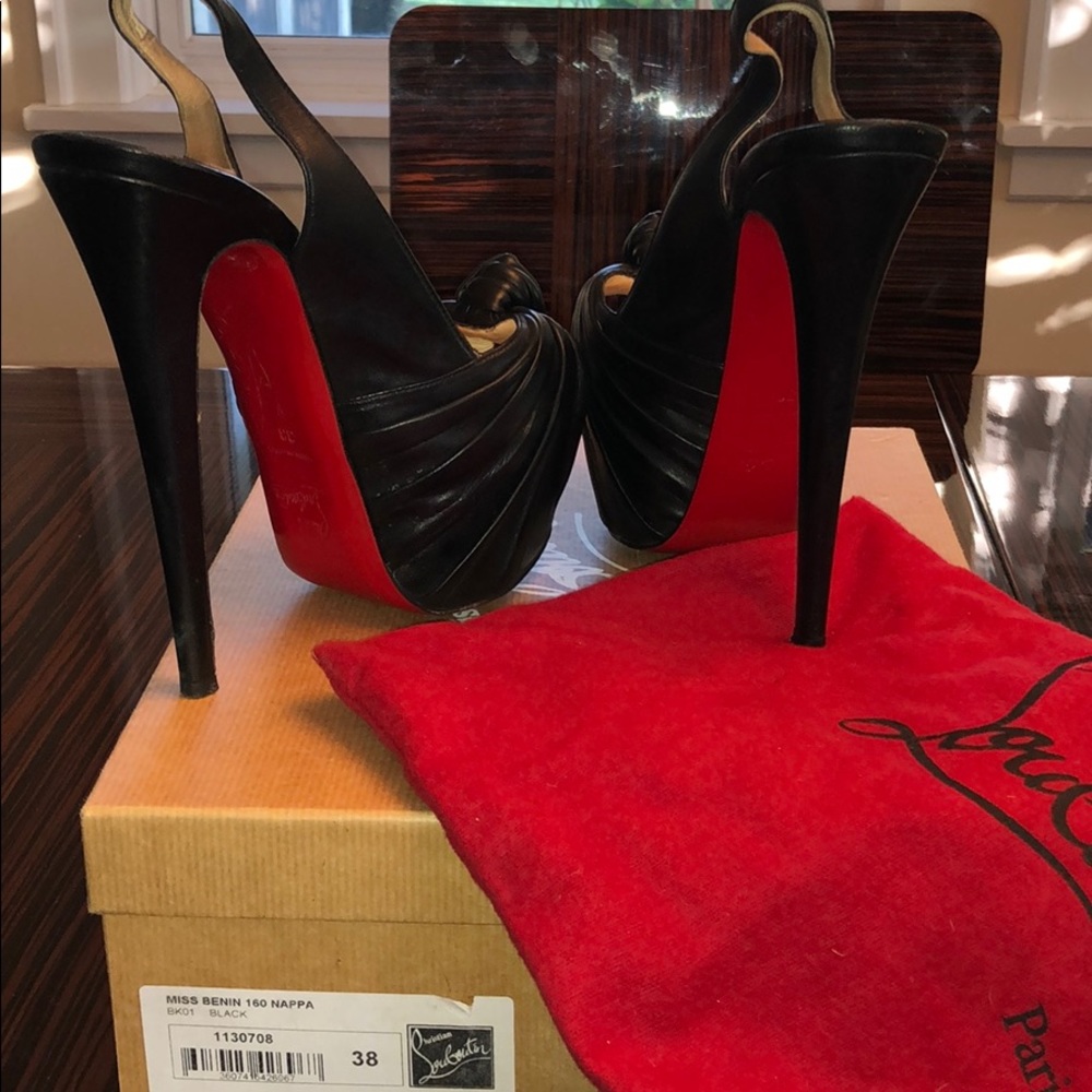 Christian Louboutin Miss Benin NAPPA Black!